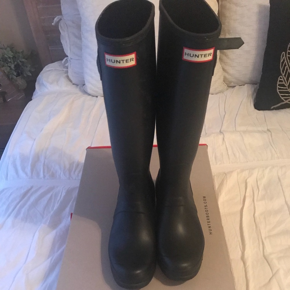 Black Hunter Boots